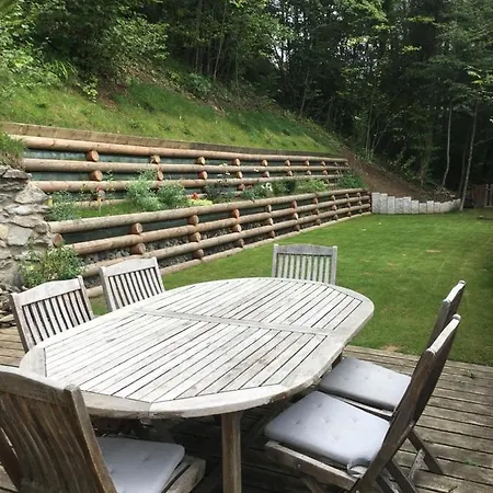 La Maison Du Vernay Guest house